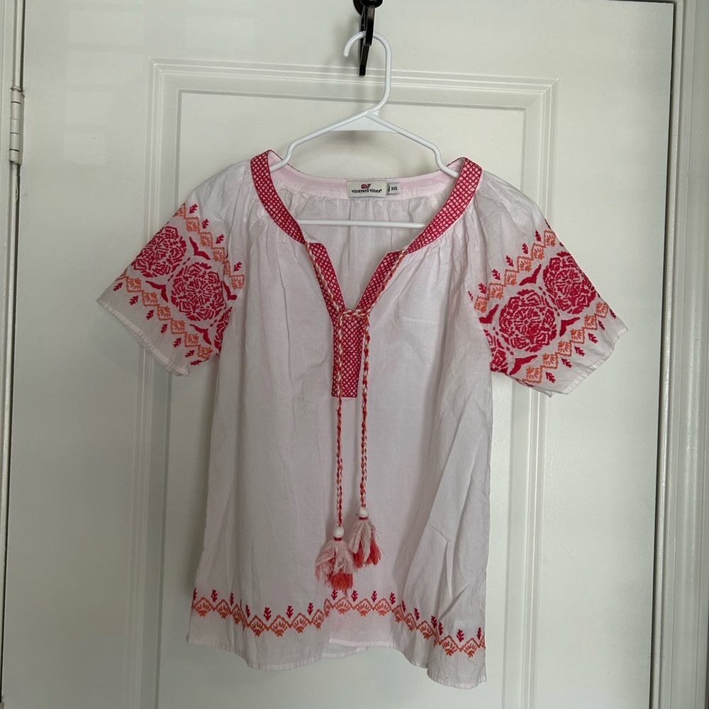 EUC Vineyard Vines Top